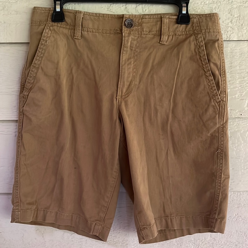 Tan Short 30W / 98% cotton 2% spandex